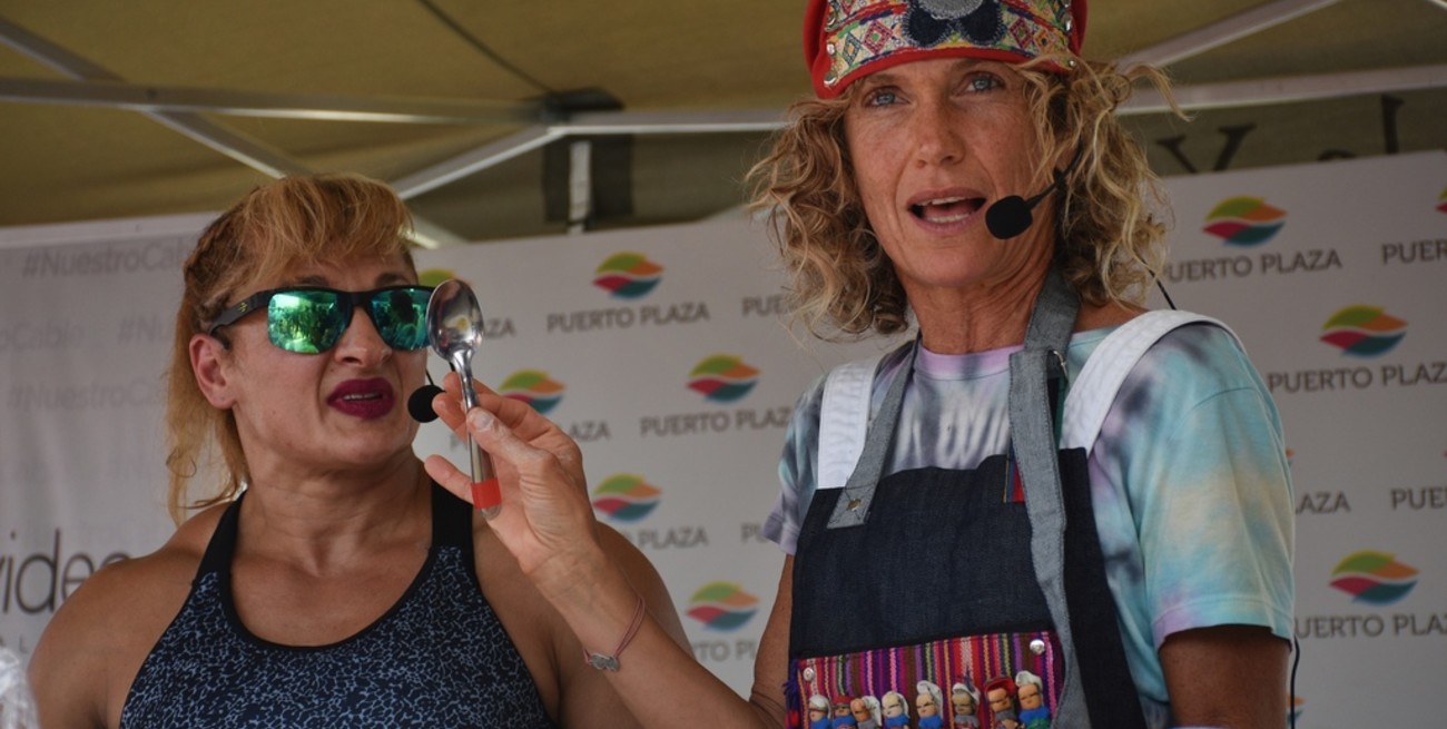 ELLITORAL_GALL_78052 | Pablo Aguirre Puerto Plaza recibió a Maru Botana que junto a Alejandra 'Locomotora' Oliveras llevó adelante una acción solidaria para materializar la apertura de un Gimnasio Social en Barrio Alfonso.