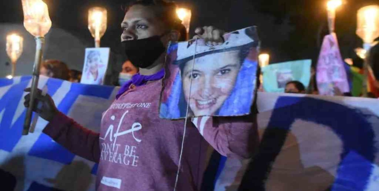 ELLITORAL_365845 | Gentileza Familiares y vecinos realizaron una multitudinaria marcha de antorchas en la localidad bonaerense de Alejandro Korn para pedir por la aparición de Tehuel.