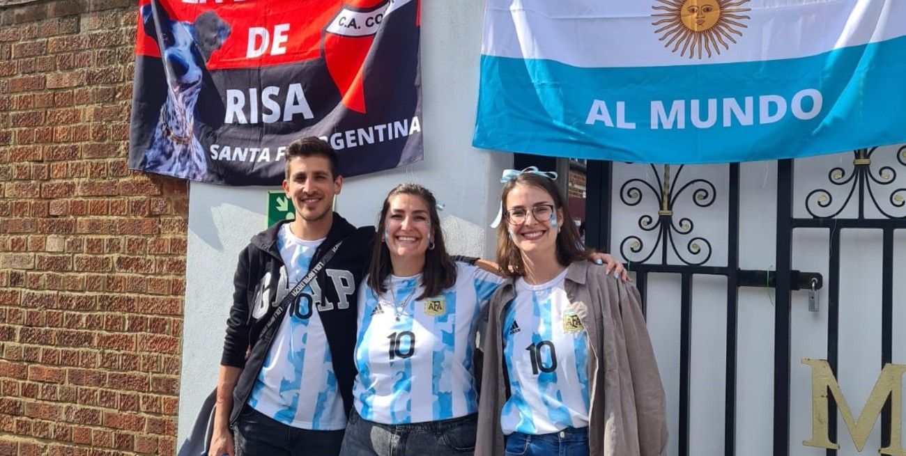 Hinchas santafesinos en Londres
