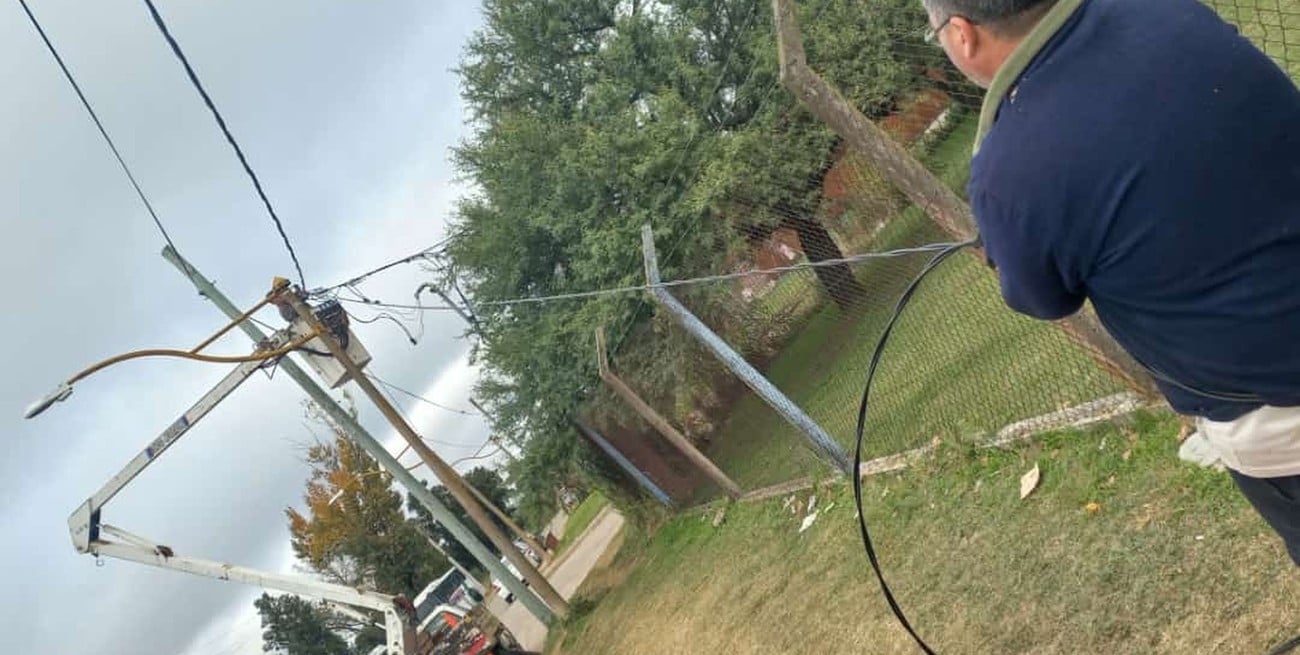 El municipio indicó que faltan colocar unos 300 metros de cable de aluminio. Foto:
Gentileza