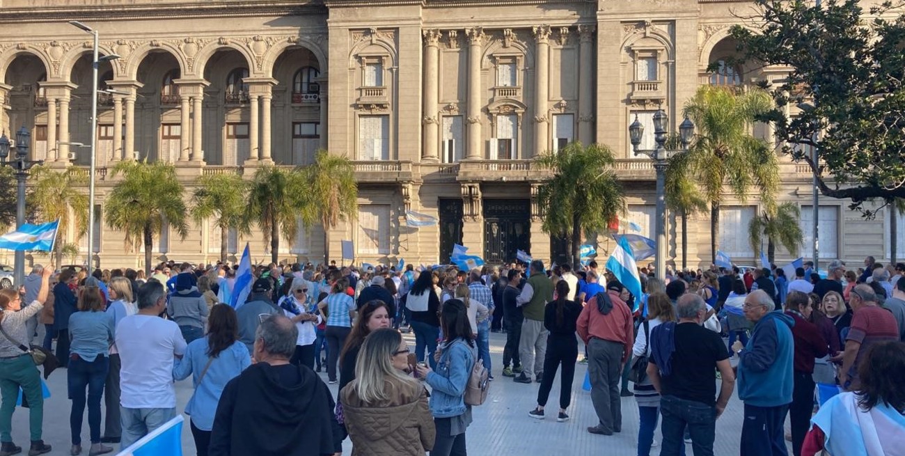 Banderazo en la ciudad de Santa Fe. Foto: Twitter