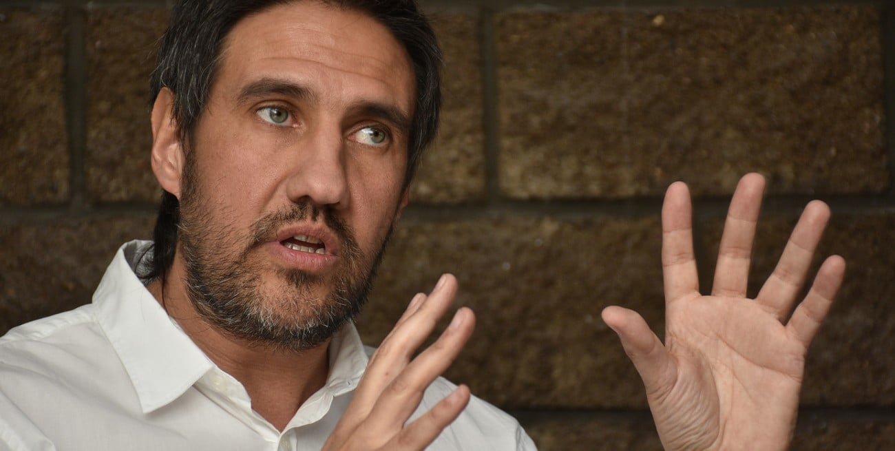 "Es necesario y urgente que se presente un plan de acción que culmine con el modelo del hospital cerrado: es un imperativo legal pero también ético, porque la vulneración de derechos es muy grave", advierte Luciano Grasso. Foto: Flavio Raina