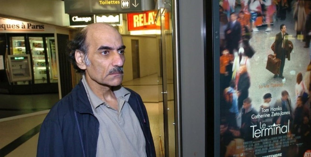 Mehran Karimi Nasseri falleció este sábado en el mismo lugar donde había pasado casi dos décadas de su vida.