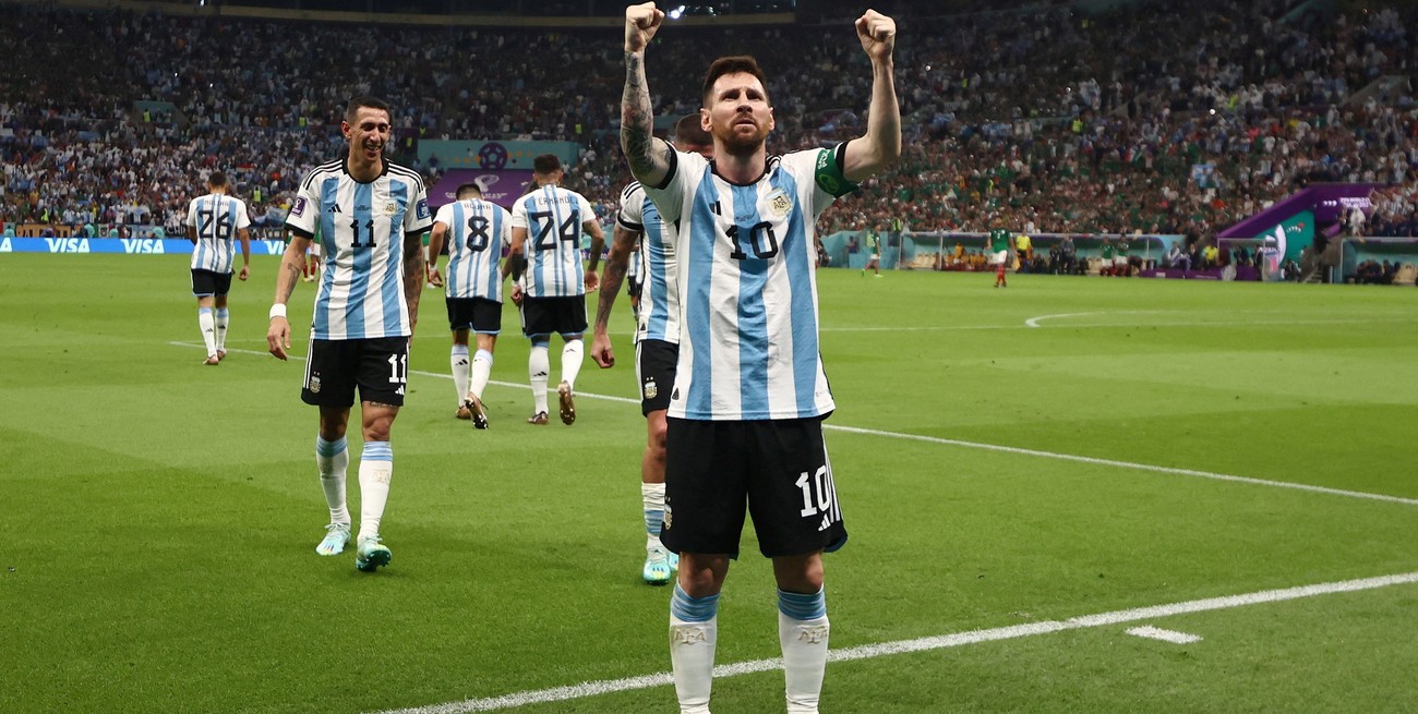 Soccer Football - FIFA World Cup Qatar 2022 - Group C - Argentina v Mexico - Lusail Stadium, Lusail, Qatar - November 26, 2022
Argentina's Lionel Messi celebrates scoring their first goal REUTERS/Pedro Nunes