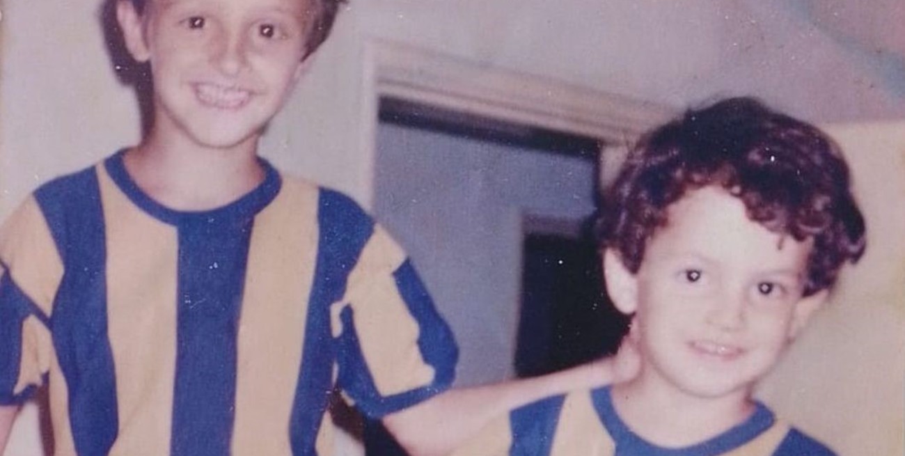 Esteban y su hermano mayor, Leonardo