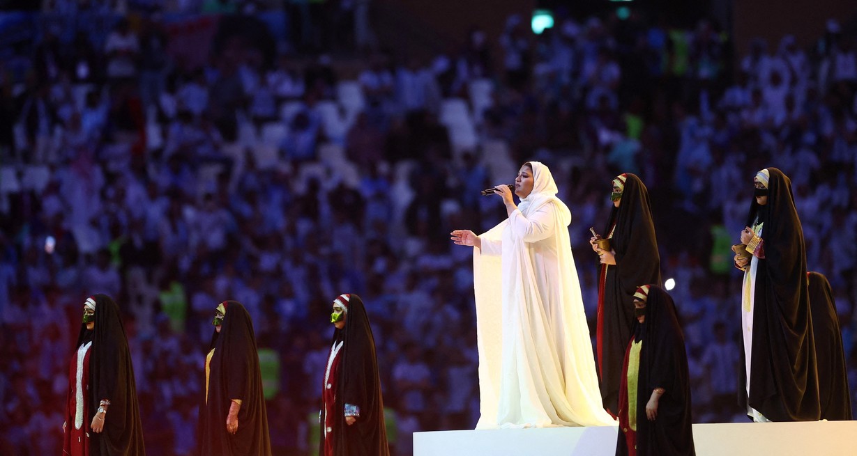 Aisha y su imponente voz. Crédito: Carl Recine / Reuters