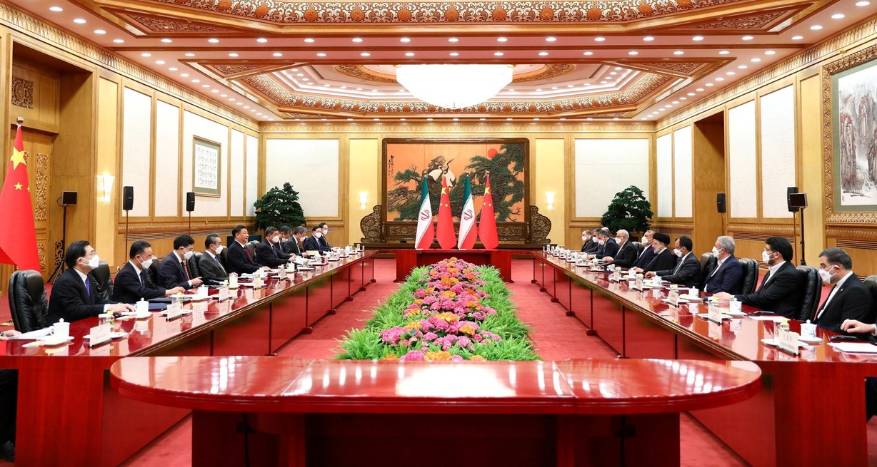 Cumbre entre representantes de China e Irán. Crédito: WANA (West Asia News Agency)