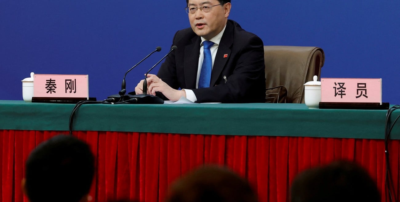 Qin Gang, ministro de Relaciones Exteriores de China. Crédito: Thomas Peter / Reuters