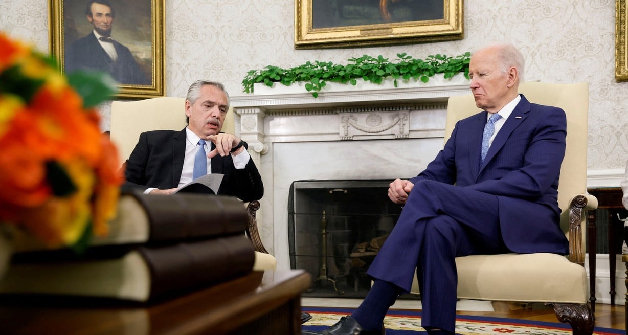 Alberto Fernández junto a Joe Biden el pasado 29 de marzo en la Casa Blanca. Crédito: Jonathan Ernst 7 Reuters