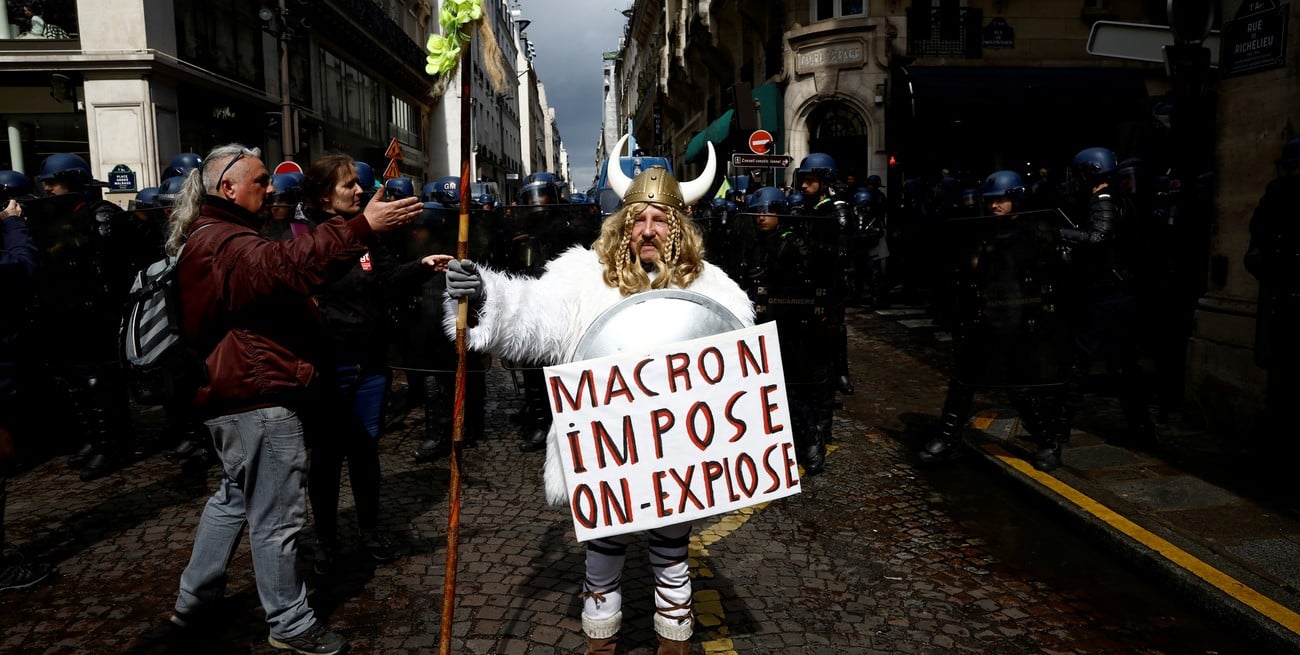 Macron como el eje del reclamo. Crédito: Stephane Mahe / Reuters