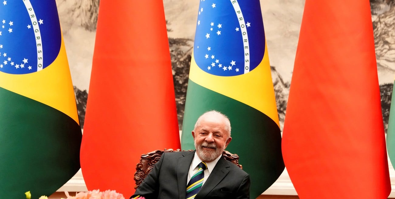 Lula da Silva en Beijing. Crédito: Ken Ishii / Reuters