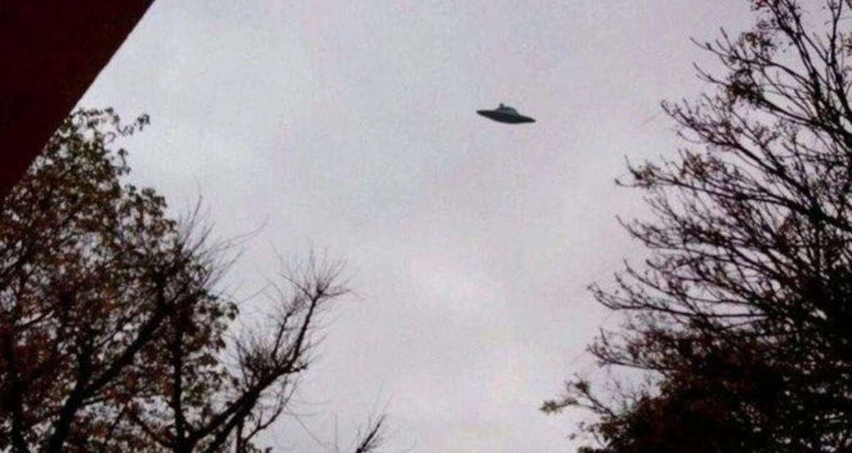 Washington y las empresas contratistas de defensa han estado recuperando durante décadas fragmentos de naves no humanas