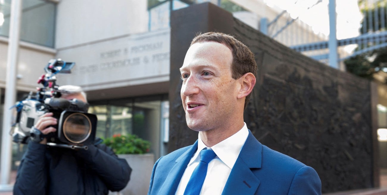 Meta Platforms Chief Executive Mark Zuckerberg leaves federal court after attending the Facebook parent company's defense of its acquisition of virtual reality app developer Within Inc., in San Jose, California, U.S. December 20, 2022. REUTERS/Laure Andrillon