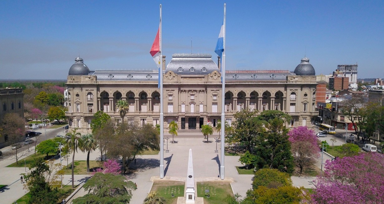 Comienza a pagarse hoy el aguinaldo a activos y pasivos de la provincia