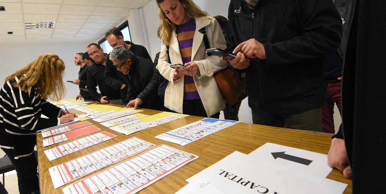 Las boletas únicas para las PASO 2023. Crédito: Pablo Aguirre
