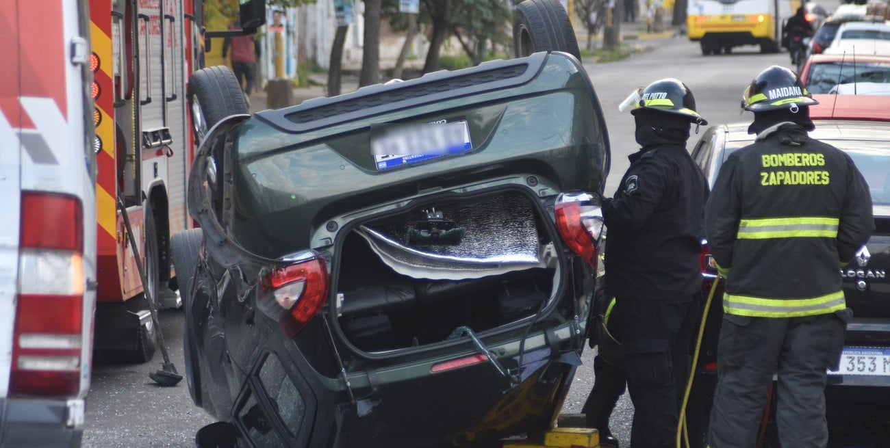 Las imágenes dan cuenta de la violencia que tuvo el encontronazo. Crédito: Mauricio Garín