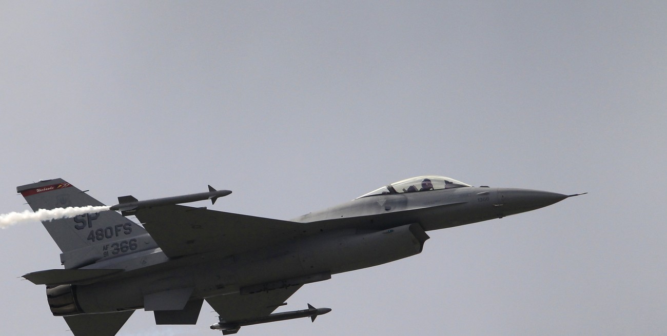 F-16. Crédito: Gonzalo Fuentes / Reuters