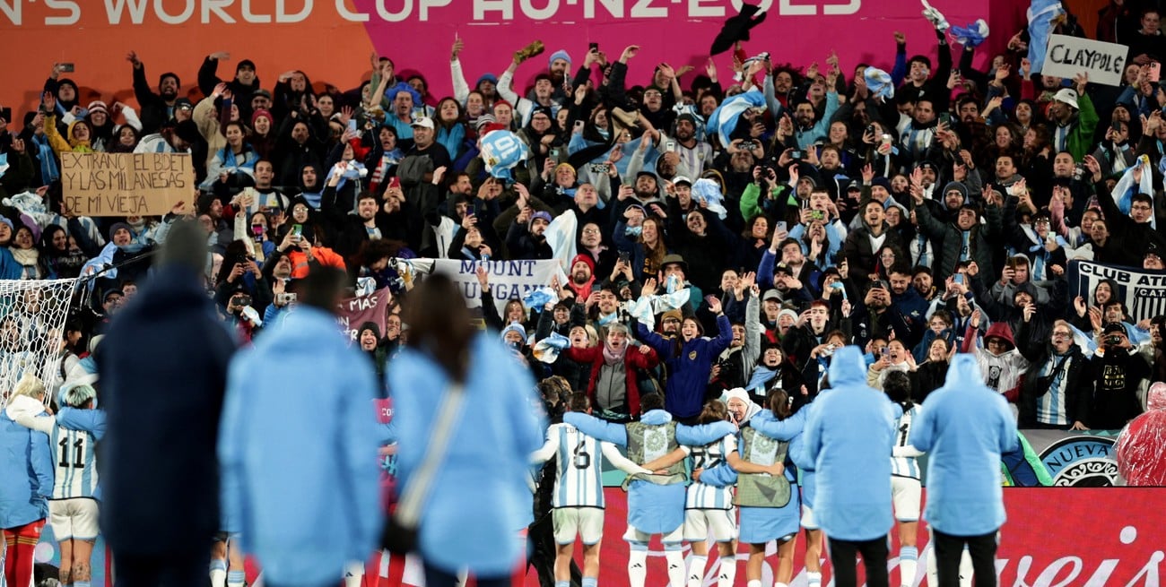 Cómo de costumbre, las argentinas fueron bien acompañadas. Crédito: David Rowland / Reuters