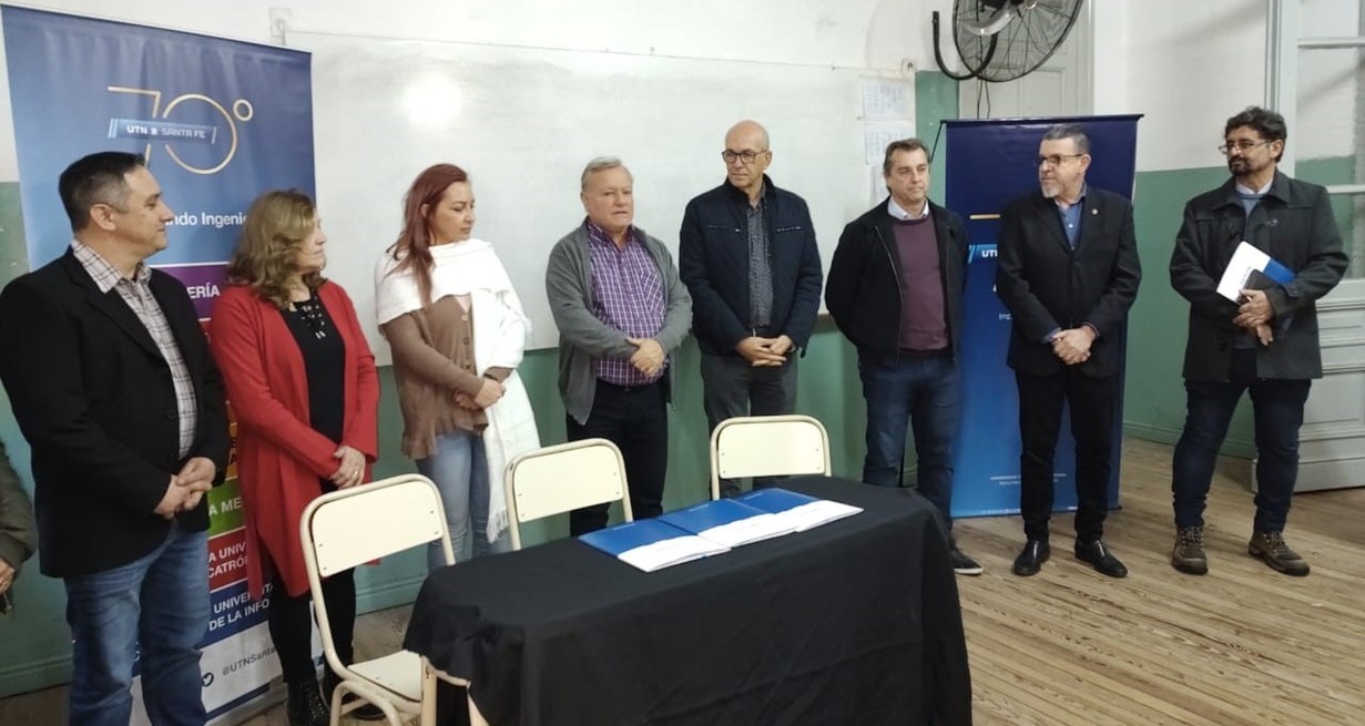 Se firmó recientemente un convenio de comodato para que la extensión áulica funcione en la EETP N° 4. Crédito: Gentileza