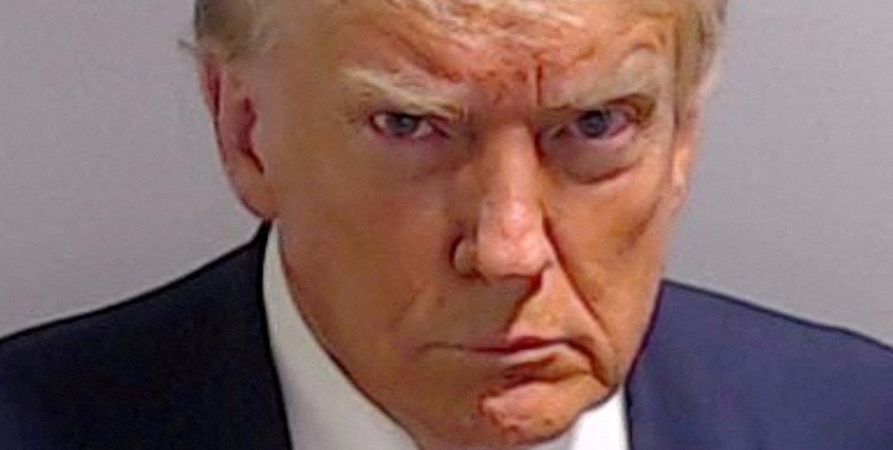 Foto policial de Donald Trump.