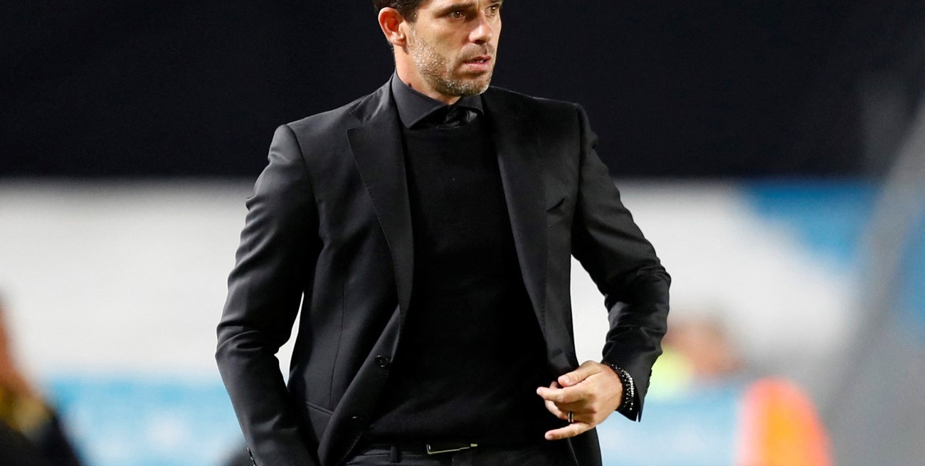 Fernando Gago enfrenta uno de los desafíos más importantes en su carrera con entrenador.