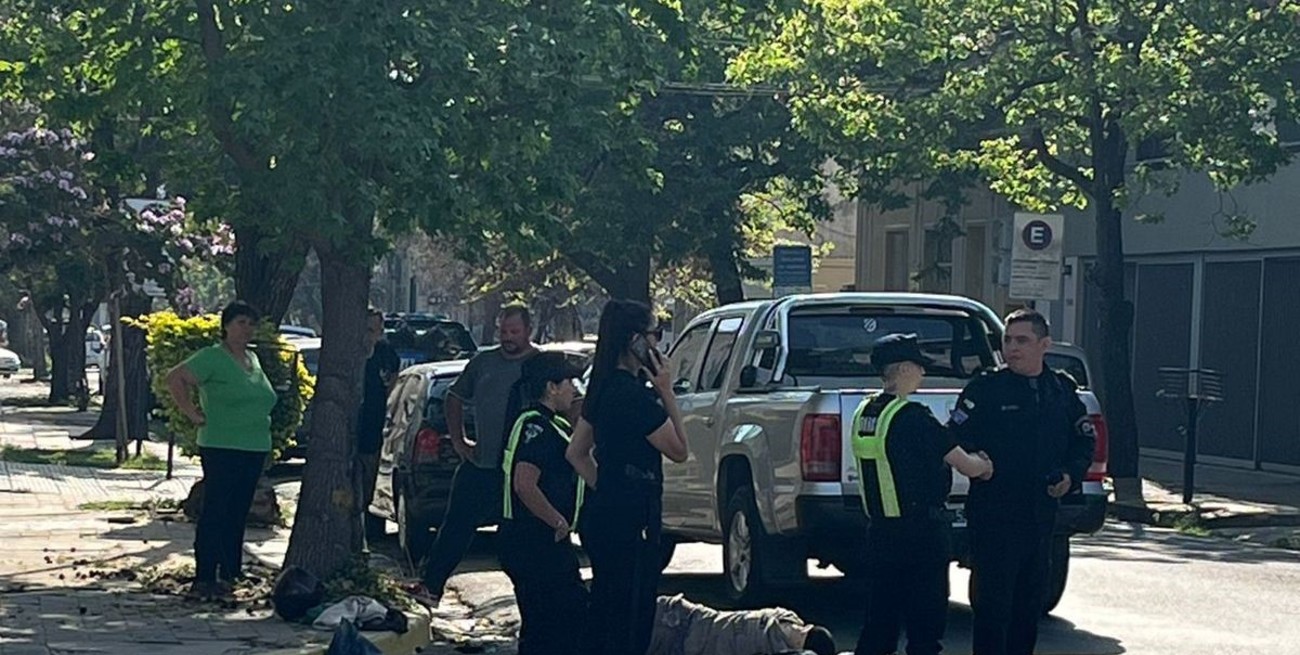 El choque involucró a los conductores de una moto y una camioneta VW Amarok. Crédito: Periodismo Ciudadano