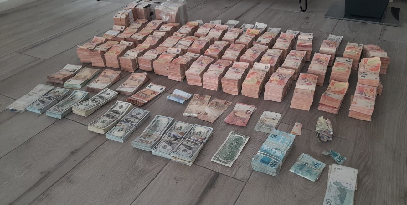 El 12 de septiembre se secuestraron más de 45 millones de pesos y 83.000 dólares en un departamento de zona portuaria. Crédito: El Litoral