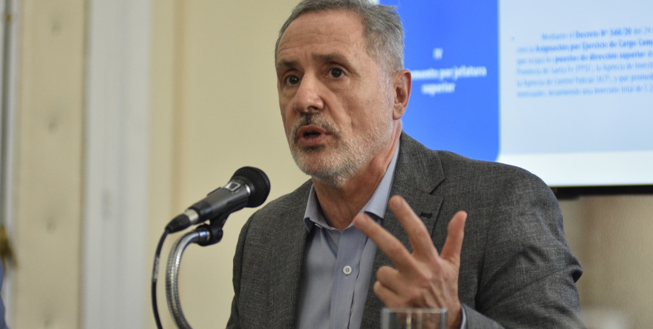 Hay bastante más que un vínculo institucional si en verdad se prestó a los fiscales Edery y Schiappa Pietra la casa del ex ministro Sain. Crédito: Manuel Fabatia