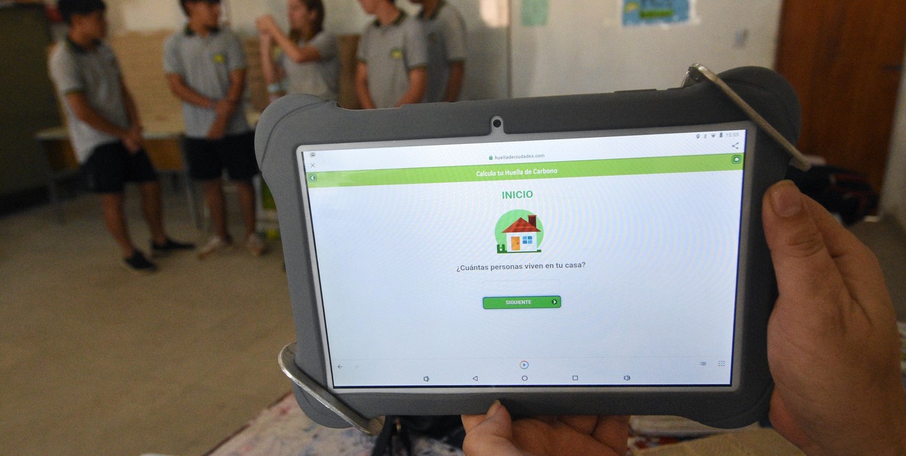 A los fines educativos se utilizan calculadores online para conceptualizar e interpretar la huella de carbono. Crédito: Pablo Aguirre