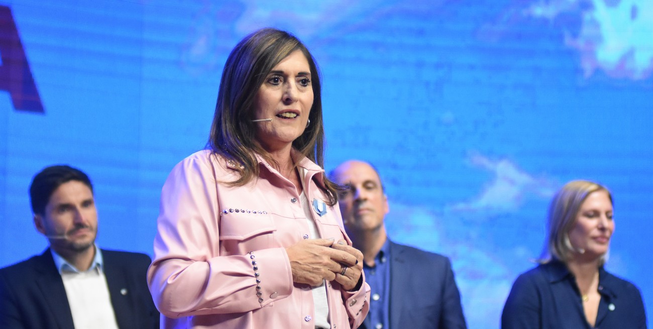 También se confirmó que en Santa Fe, desde diciembre, Adriana Molina será presidenta del Concejo Municipal. Crédito: Manuel Fabatia/Archivo