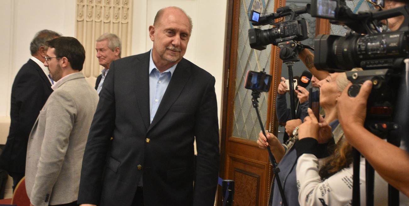 El 16 de junio de 2019 Perotti ganó en las urnas con el 40,52% de los votos, por sobre su principal oponente, Antonio Bonfatti (FPCyS). Crédito: Manuel Fabatía