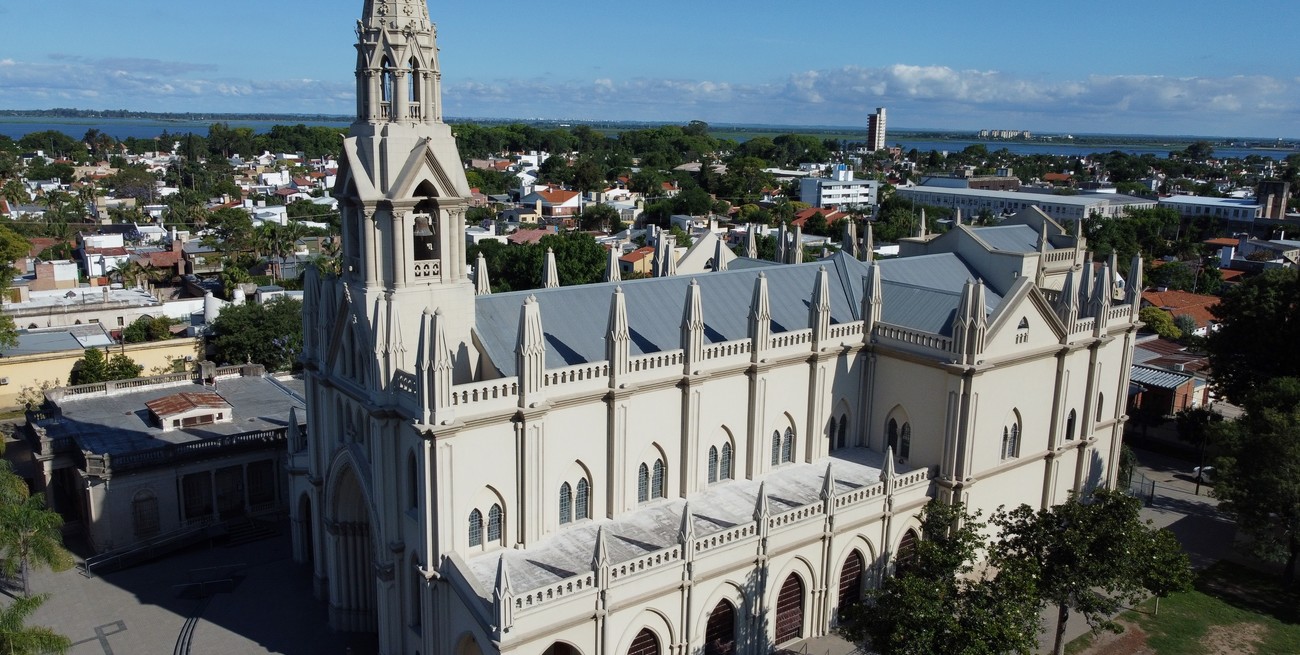 La iniciativa fue coordinada entre la Basílica de Guadalupe, la Fundación Nínawa Daher y la Dirección de Turismo del municipio santafesino. Crédito: Luis Cetraro