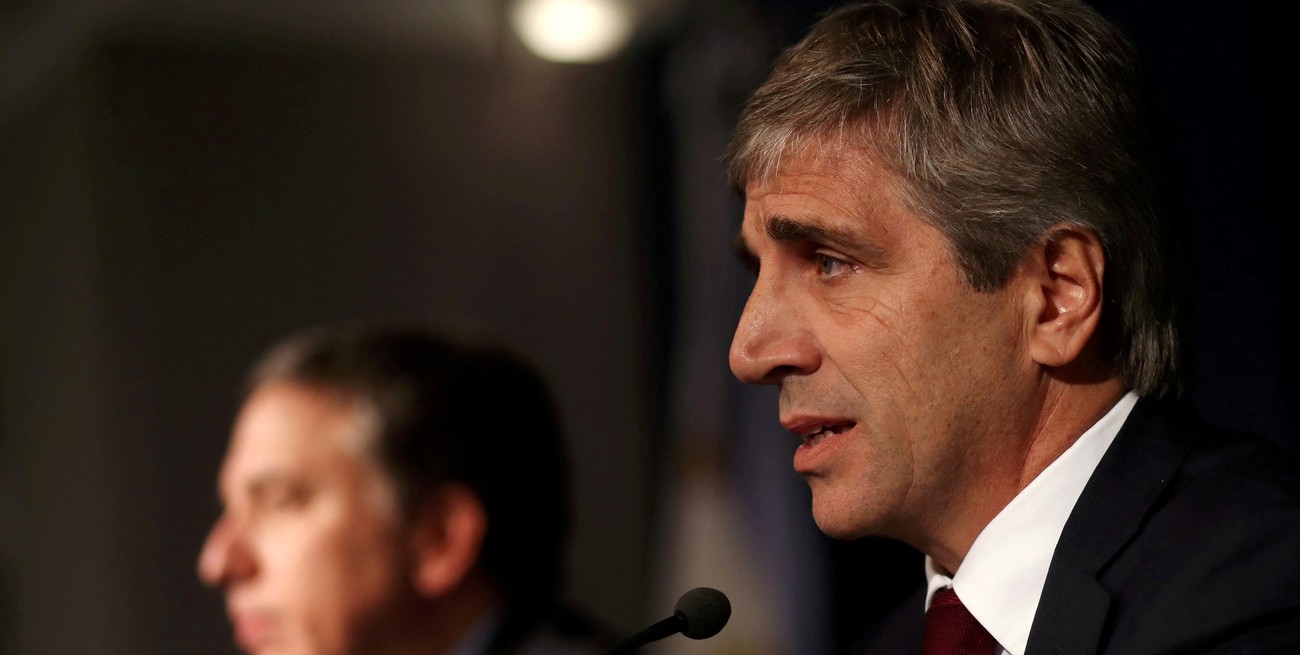 El equilibrio entre la estabilización económica y el mantenimiento de la estabilidad social será un desafío considerable para Milei y su equipo liderado por Luis Caputo. Crédito: Reuter