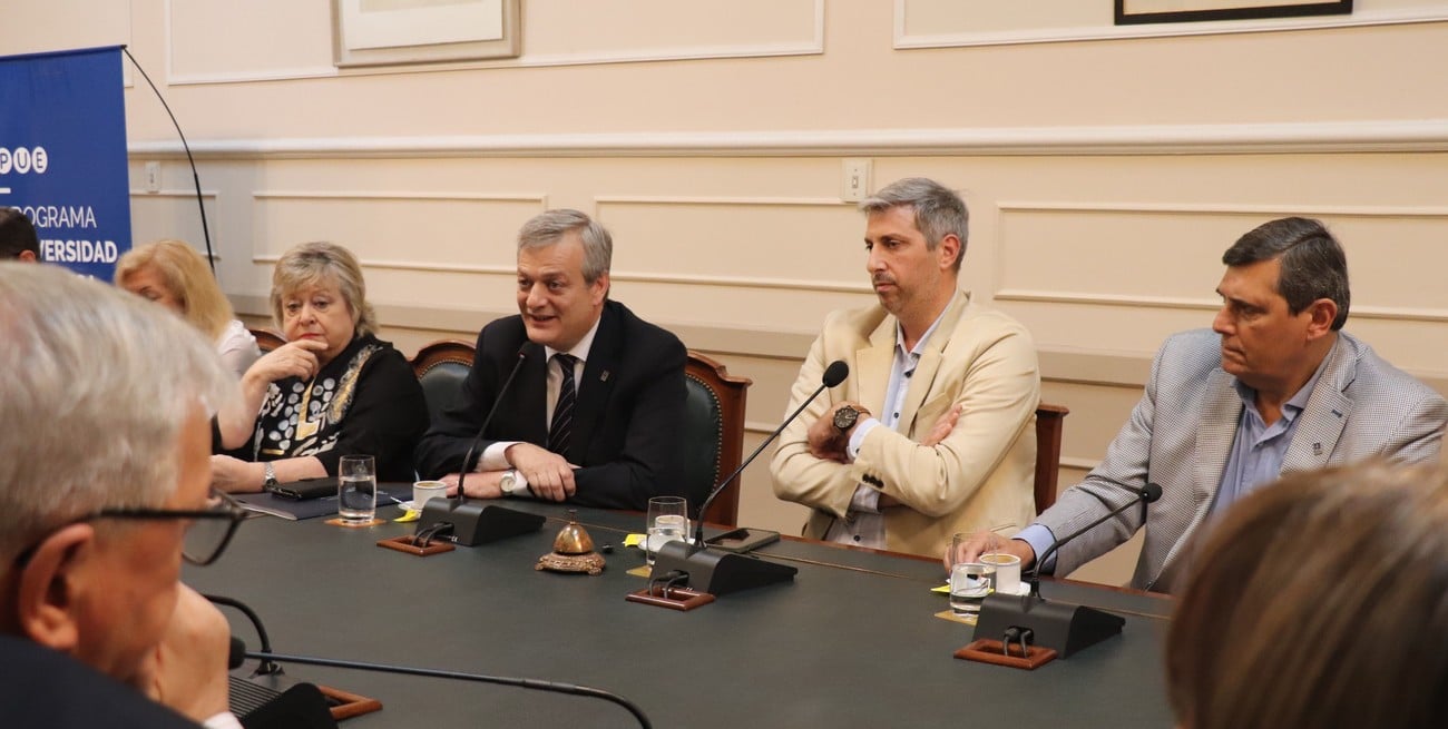 Zully Degano (UCSF), Eugenio Martín De Palma (UCSF), Juan Pablo Durando (BCSF) y Armando De Feo (UVT UCSF). Crédito: Gentileza