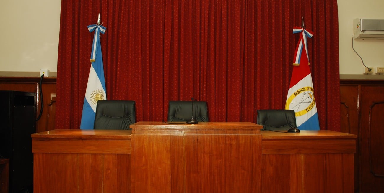 La Oficina de Gestión Judicial Nº 1 (OGJ) comenzó a enviar este miércoles las cédulas notificando a las partes para audiencias de juicio. Crédito. El Litoral