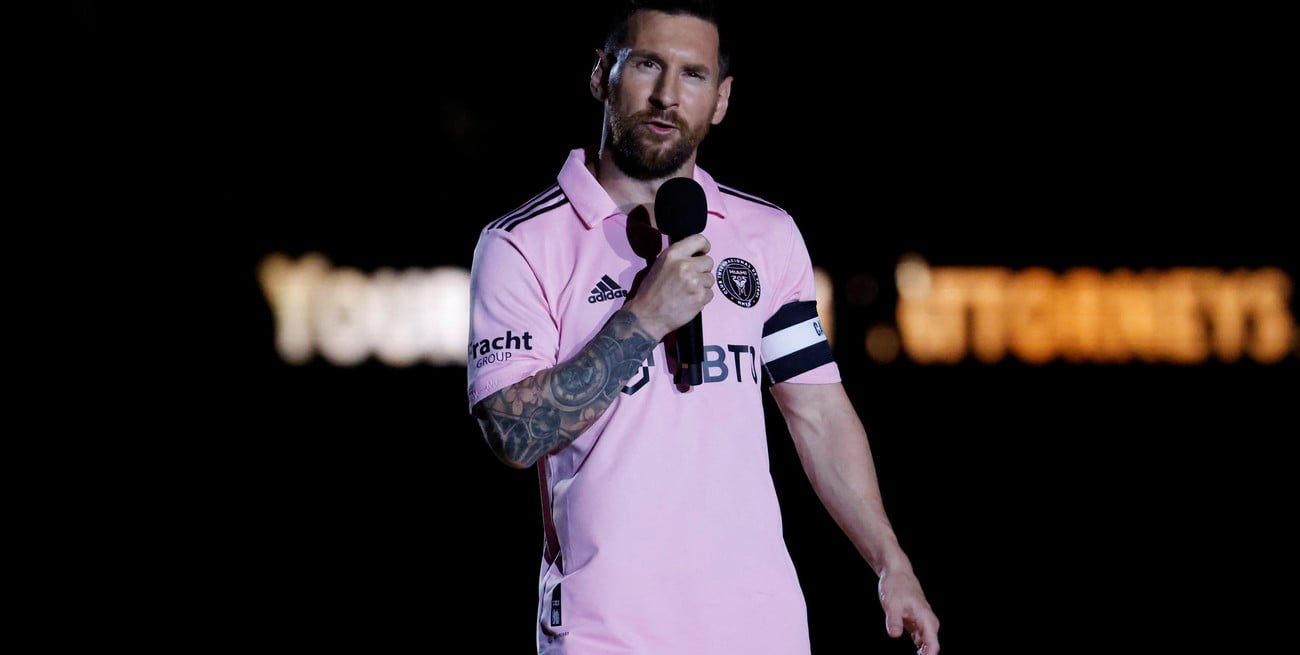 Lionel Messi seguirá compitiendo a pesar de estar en el Inter Miami de la MLS. Crédito: Marco Bello/Reuters