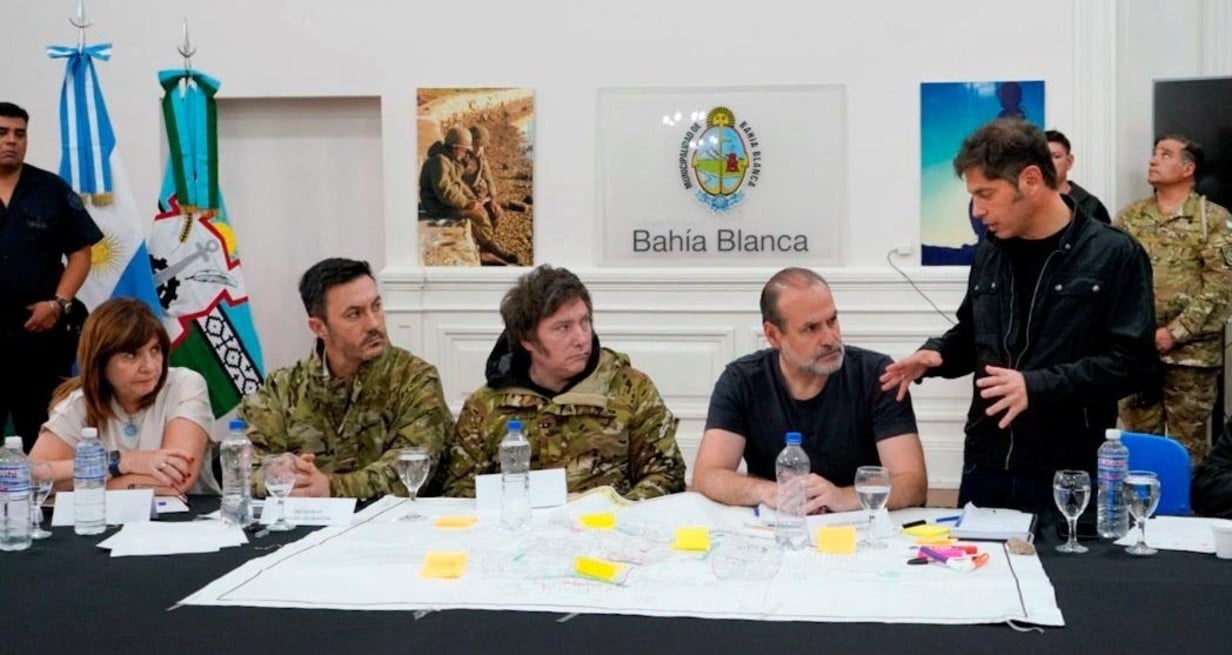 El gobernador de Buenos Aires Axel Kicillof, mantuvo una reunión con el presidente Javier Milei, en el marco del temporal que azotó la ciudad de Bahía Blanca dejando 13 fallecidos.