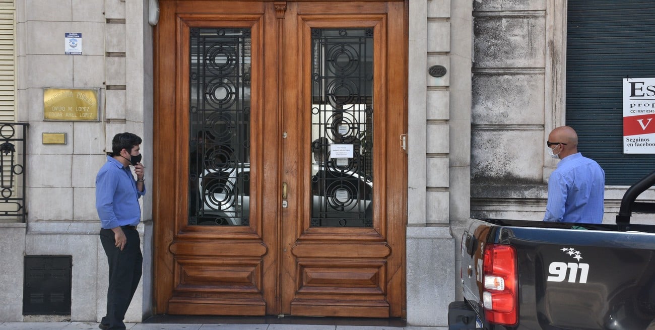 La causa estalló a la luz pública el 13 de noviembre de 2020, cuando se realizaron múltiples allanamientos, entre ellos el de la escribanía López. Crédito: Flavio Raina/Archivo