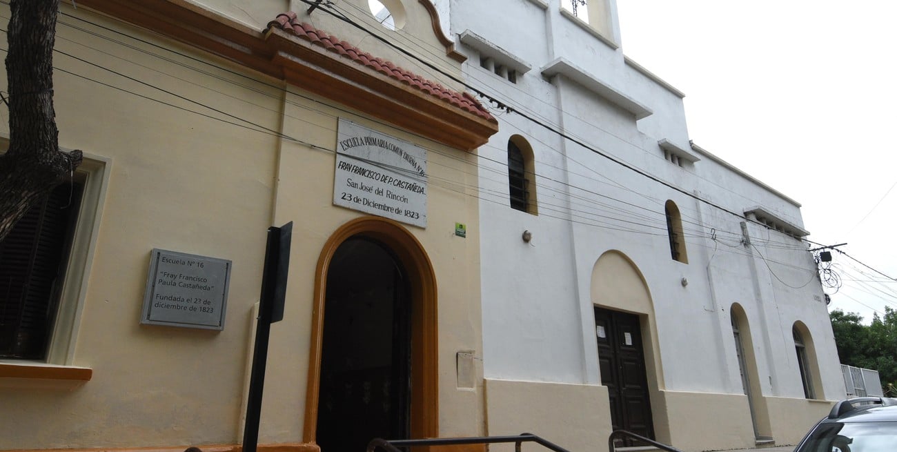 La escuela fue creada el 23 de diciembre de 1823 por Fray Francisco de Paula Castañeda. Crédito: Pablo Aguirre