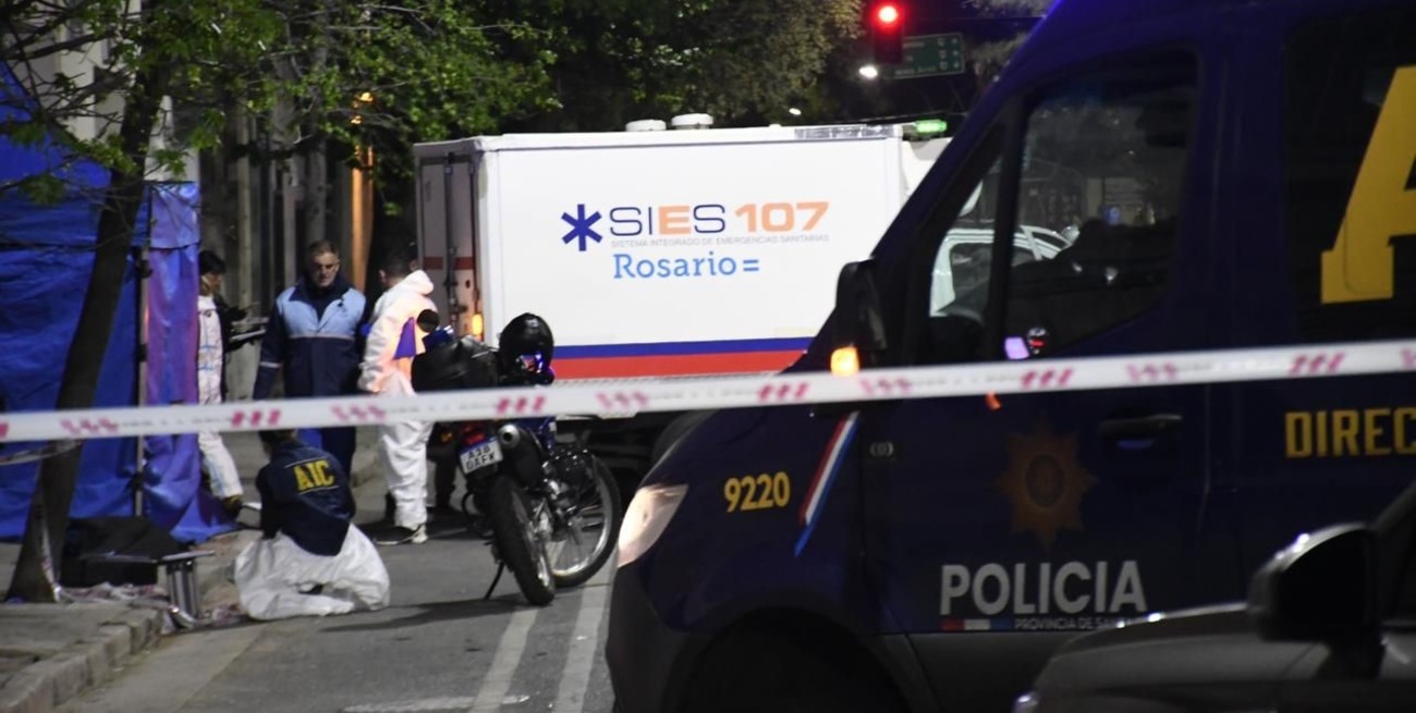 Ivana Garcilazo murió de un piedrazo en la cabeza, cuando regresaba en su moto del clásico rosarino. Crédito: Marcelo Manera