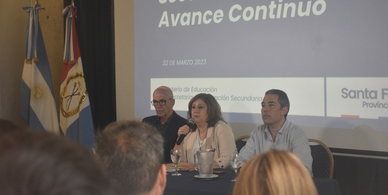 El avance continuo anunciado por Cantero y aplicado en 145 escuelas secundarias fue una de las primeras medidas que derogó el actual gobierno de Pullaro. Crédito: Flavio Raina