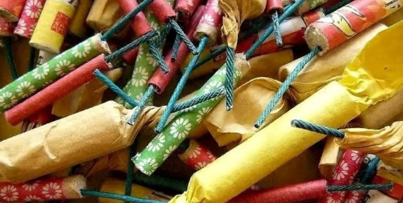 La ordenanza de "pirotecnia cero" se sancionó en 2017 en Santa Fe y entró en plena vigencia en noviembre de 2019. Fue una medida fundamental para evitar chicos quemados y hasta con dedos amputados. Crédito: Agencia