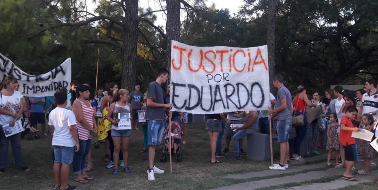 Fueron numerosas las marchas que se realizaron en Esperanza pidiendo "Justicia por Eduardo". Crédito: Gentileza
