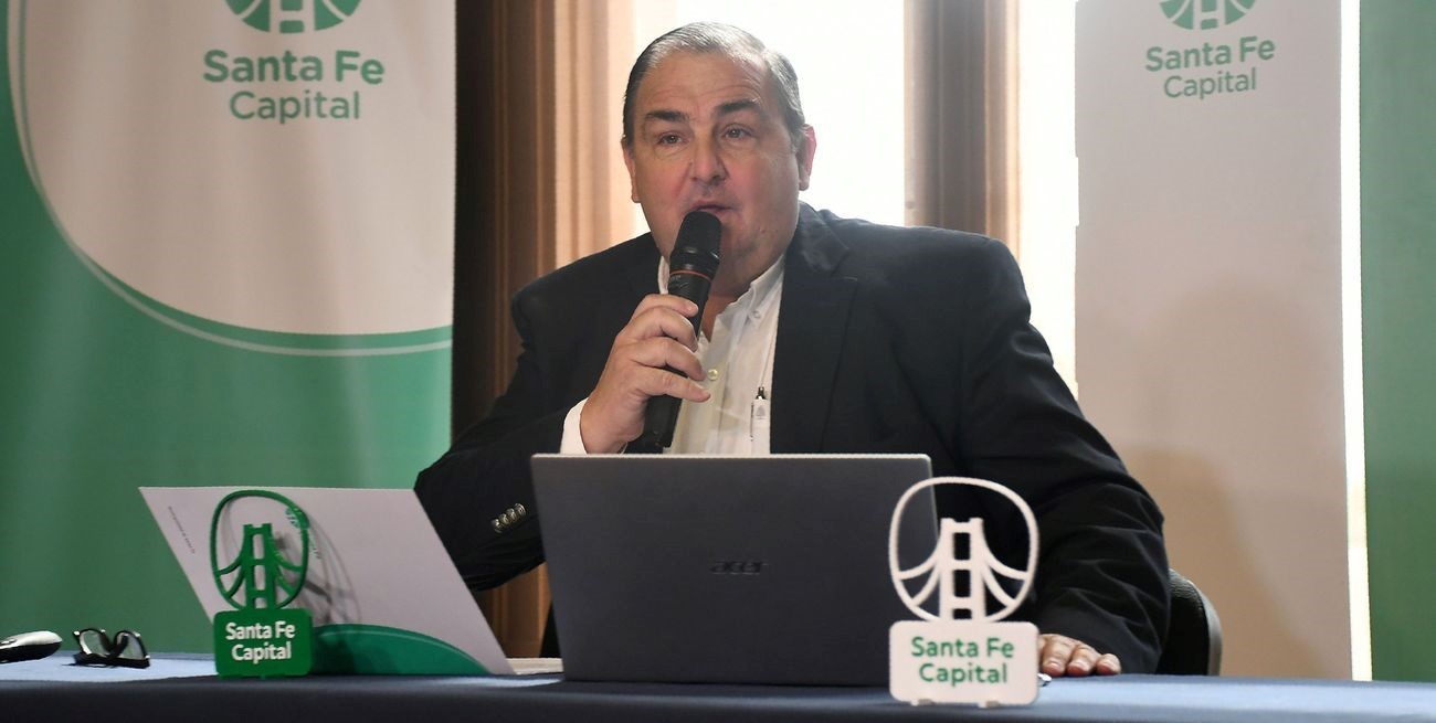 “Nos encontramos en la primera recorrida con talleres llenos de vehículos, depósitos sin stock de iluminaria, problemas de mantenimiento en los desagües pluviales”, cuestionó Poletti. Foto: Guillermo Di Salvatore