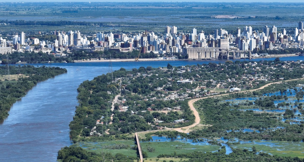 Si bien le tocó asumir en un contexto de emergencia hídrica, hasta ahora el río Paraná le viene dando tregua a la ciudad. Crédito: Fernando Nicola