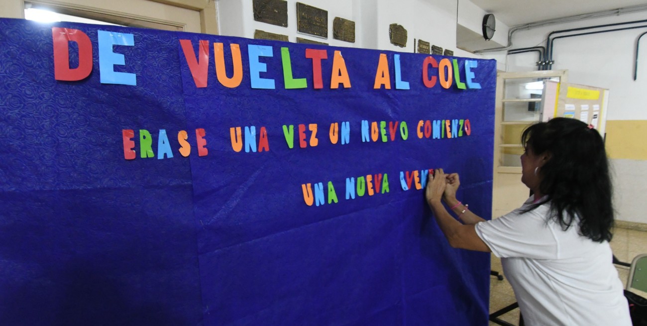 El gobierno se encargó de subrayar en varias oportunidades que la causa es el elevado ausentismo en el sector docente que trepa al 32%. Foto: Archivo El Litoral