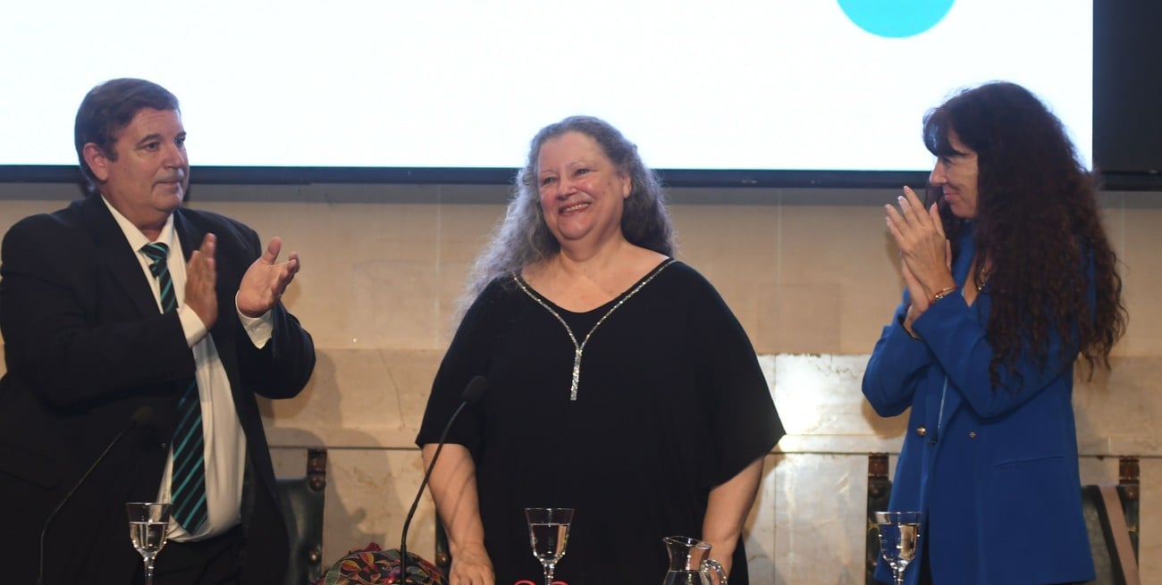 “Soy mujer pero tuve la posibilidad de contrarrestar barreras que a otras dejaron en el camino, no tengo moralmente derecho a deprimirme ni a ser pesimista”, dijo Maffía ante el escenario actual. Foto: Mauel Fabatia.
