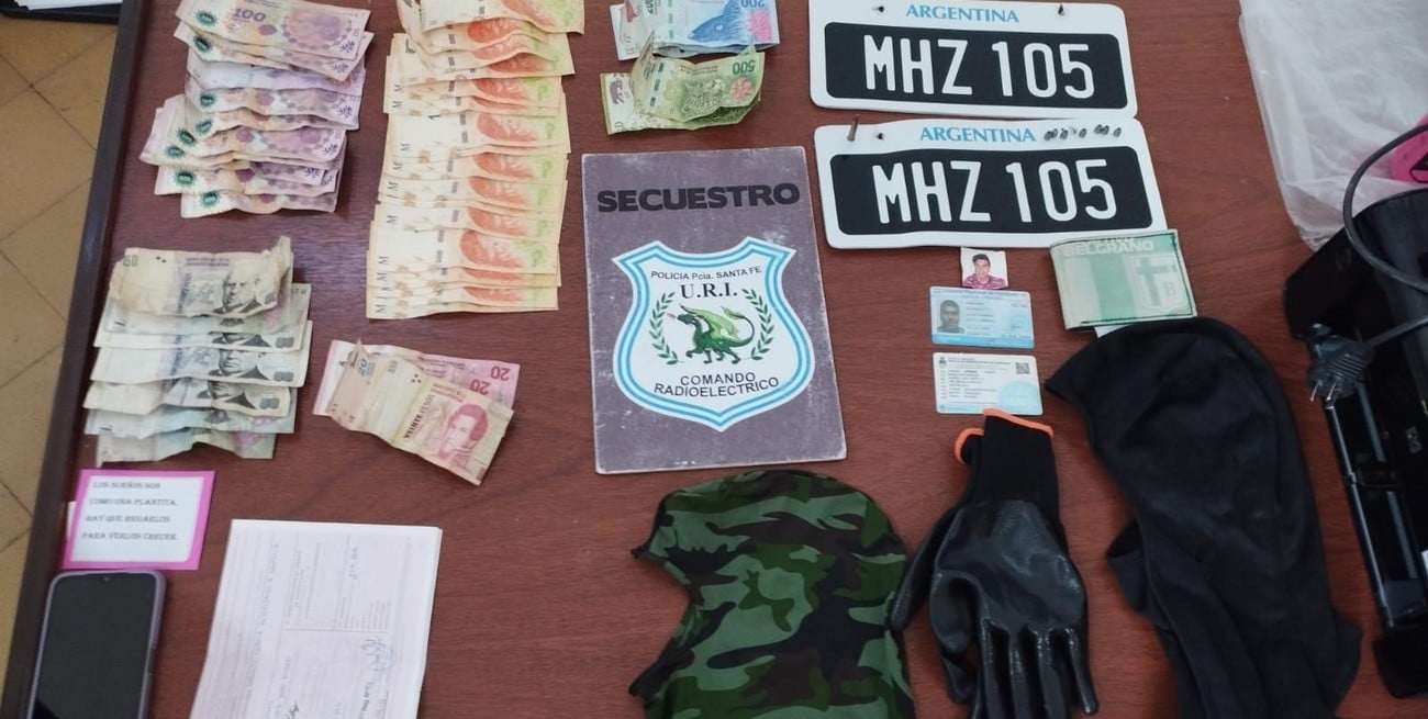 Los elementos que fueron secuestrados en poder de los malvivientes. Foto: El Litoral