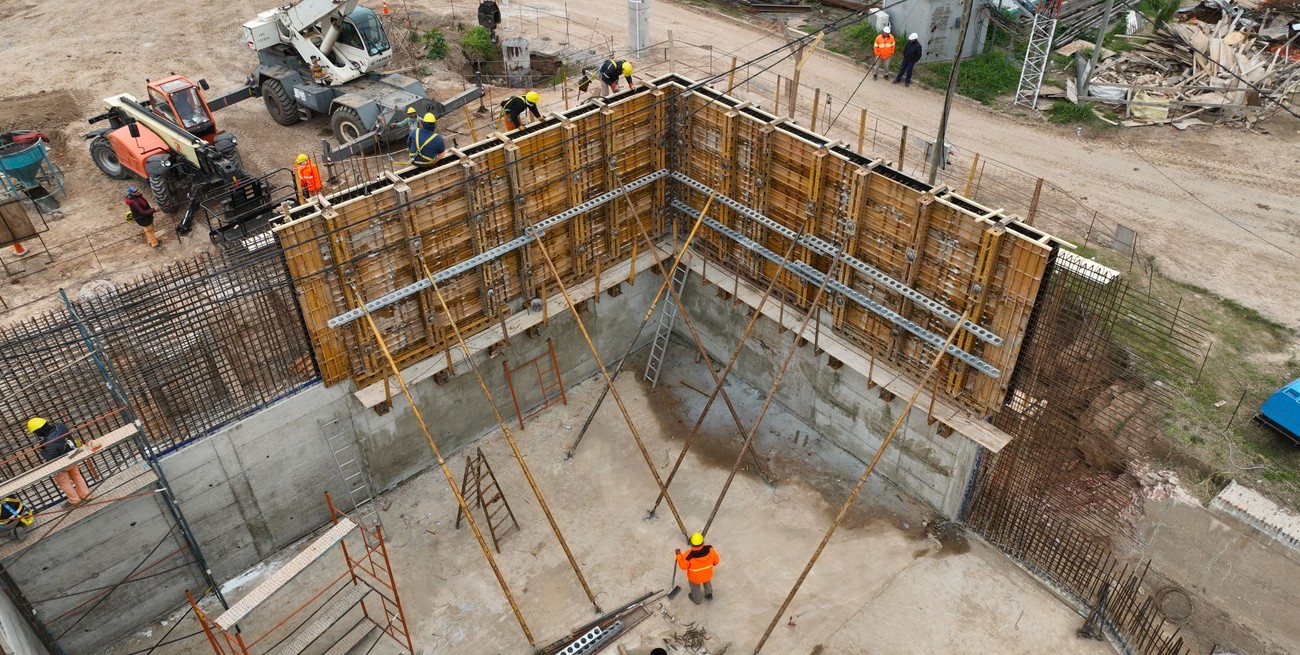 Como resultado de la reunión en Buenos Aires, "se acordó que el gobierno nacional retome una serie de obras, como la ampliación de la planta de agua potable de la ciudad de Santa Fe”. Foto: Fernando Nicola/Archivo