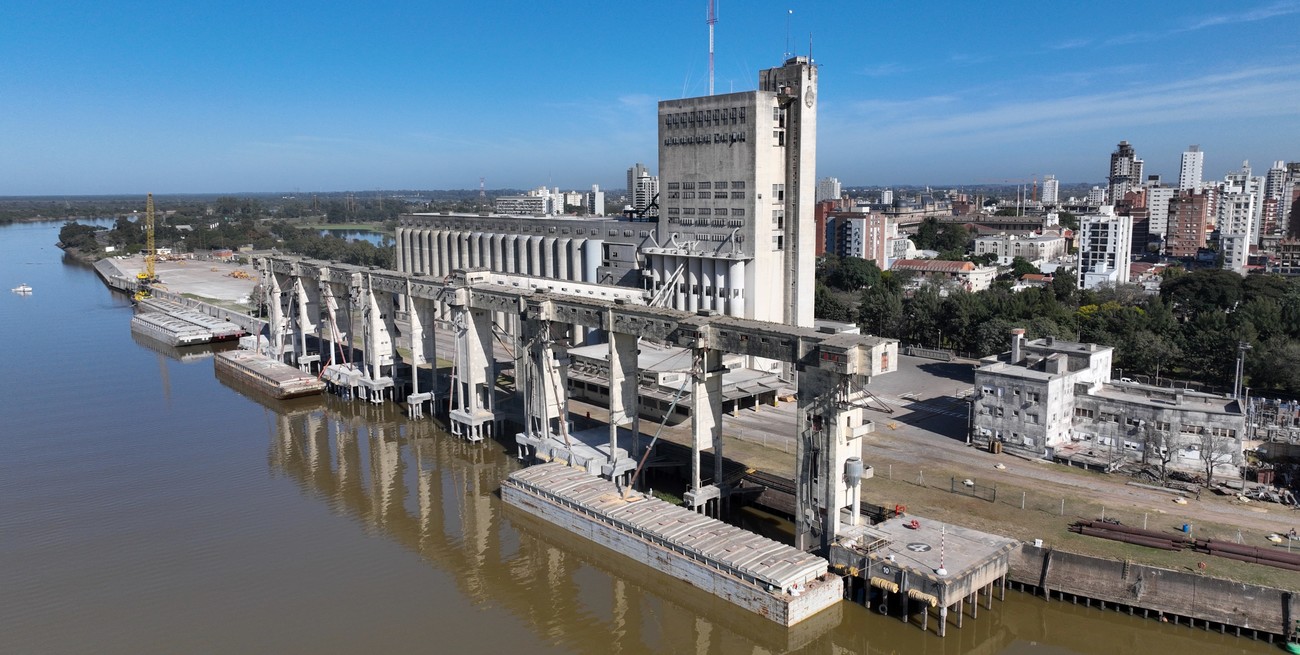 El funcionario planteó el objetivo de que la estación fluvial local sea actor central de lo que denominó “región fluvial litoral”. Créditos: Fernando Nicola.